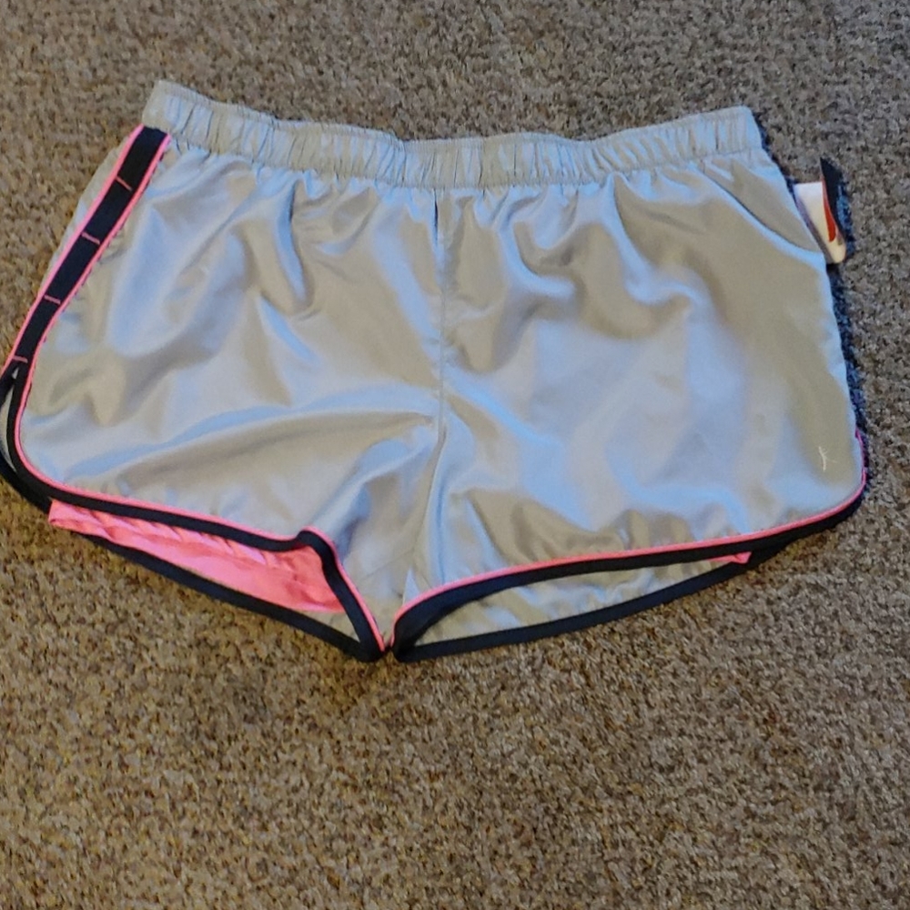 Danskin Now athletic shorts size XL